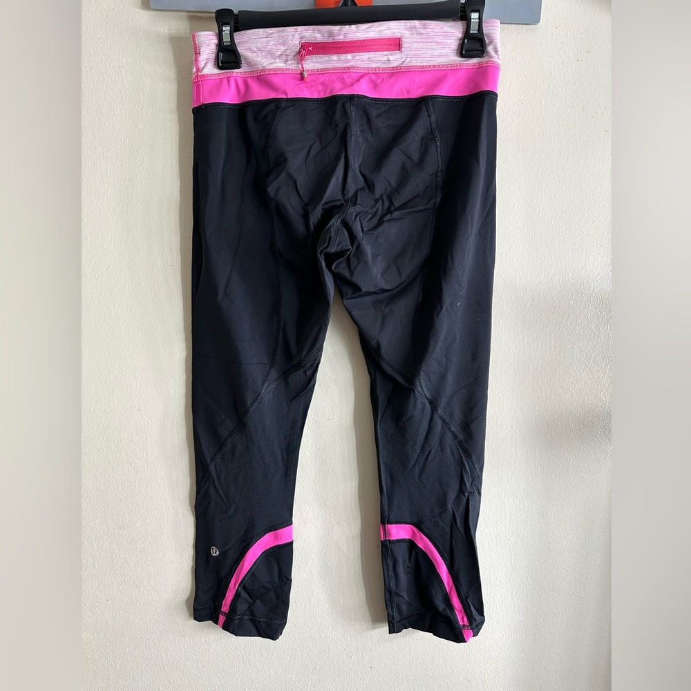 Lululemon Capri workout pants - Picture 2 of 3